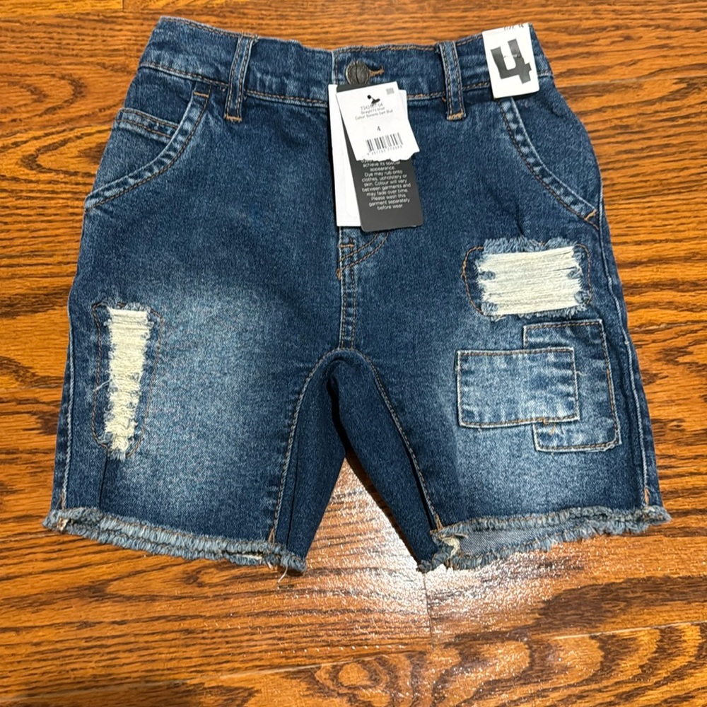 NWT boys Jean shorts size 4